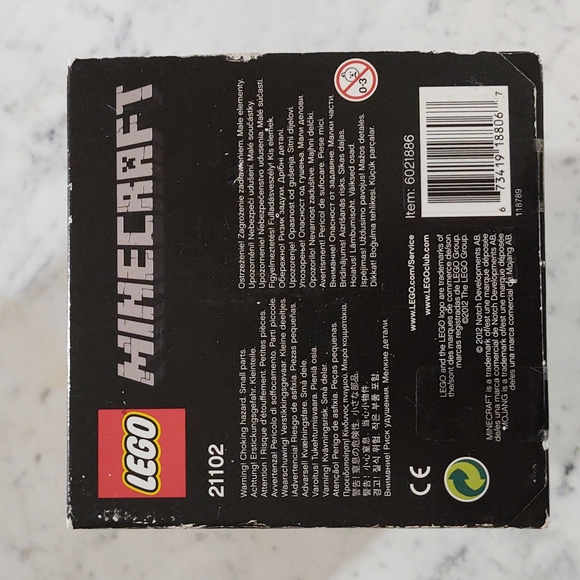 21102 Lego Minecraft Micro World Set - Picture 6 of 7